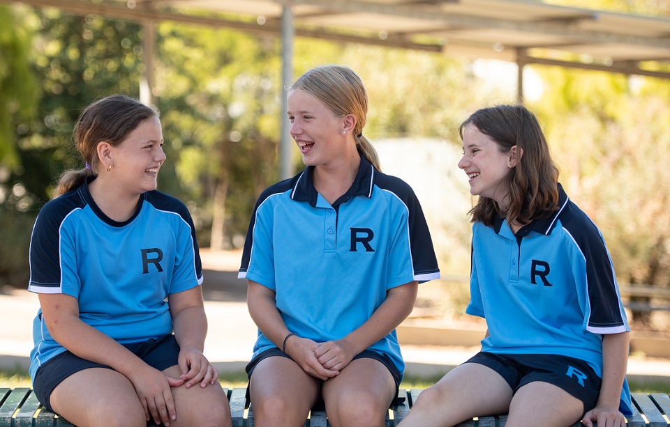 ON TRACK SPORTWEAR ROWVILLE SEC COLLEGE