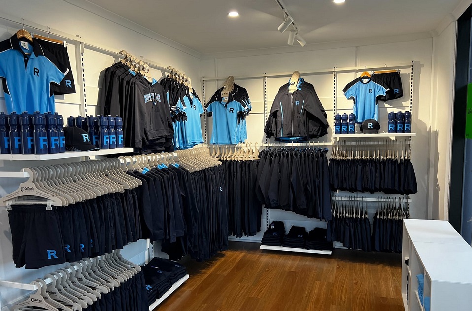 uniform shop 01