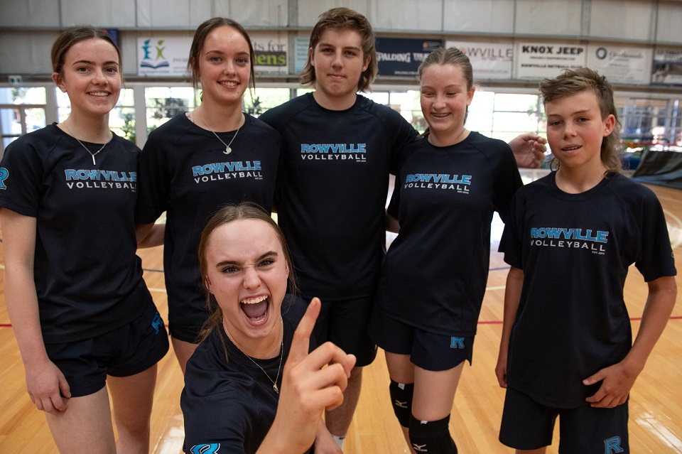 ON TRACK SPORTWEAR ROWVILLE SEC COLLEGE